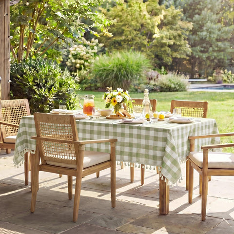 Softalker lifestyle brunch with tablecloth, illustrates fresh seasonal styling potential