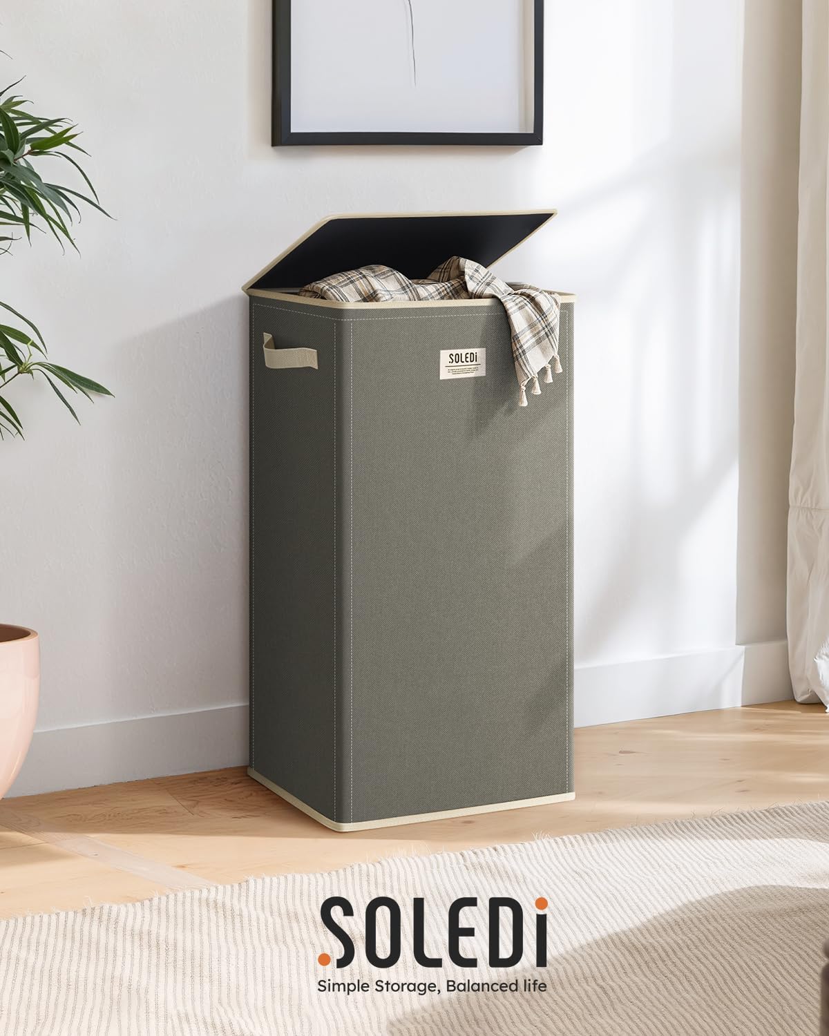 SOLEDI open top showing interior capacity and easy loading