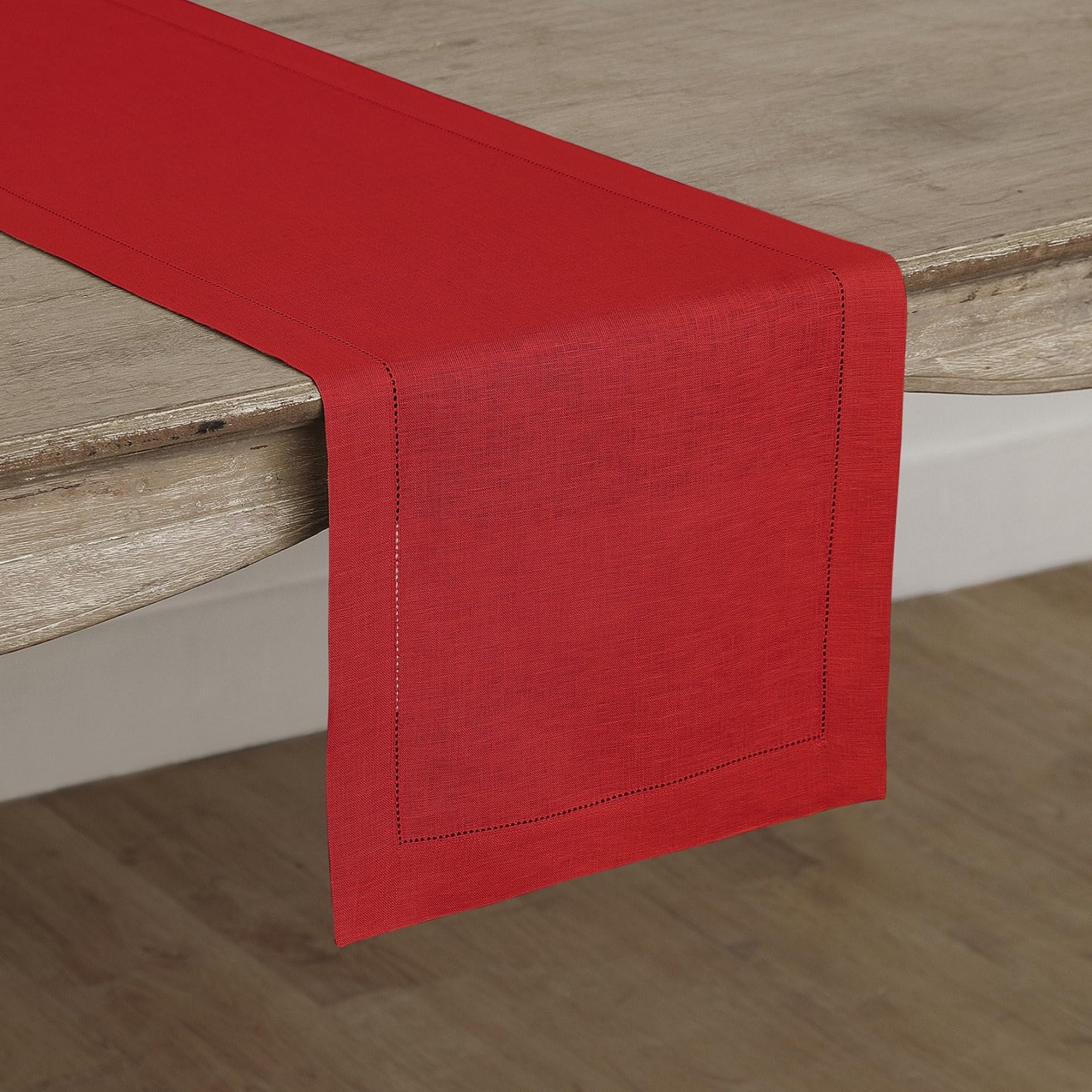 Solino Home hemstitch close-up highlighting handcrafted finish and refined edge benefit