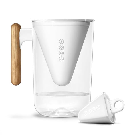 Soma pitcher front view showing clear body and bamboo handle for stylish serving