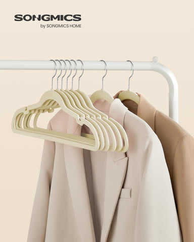 SONGMICS close-up velvet texture on hanger offering soft grip for delicates