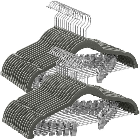 SONGMICS front pack of 30 hangers showing compact bulk savings