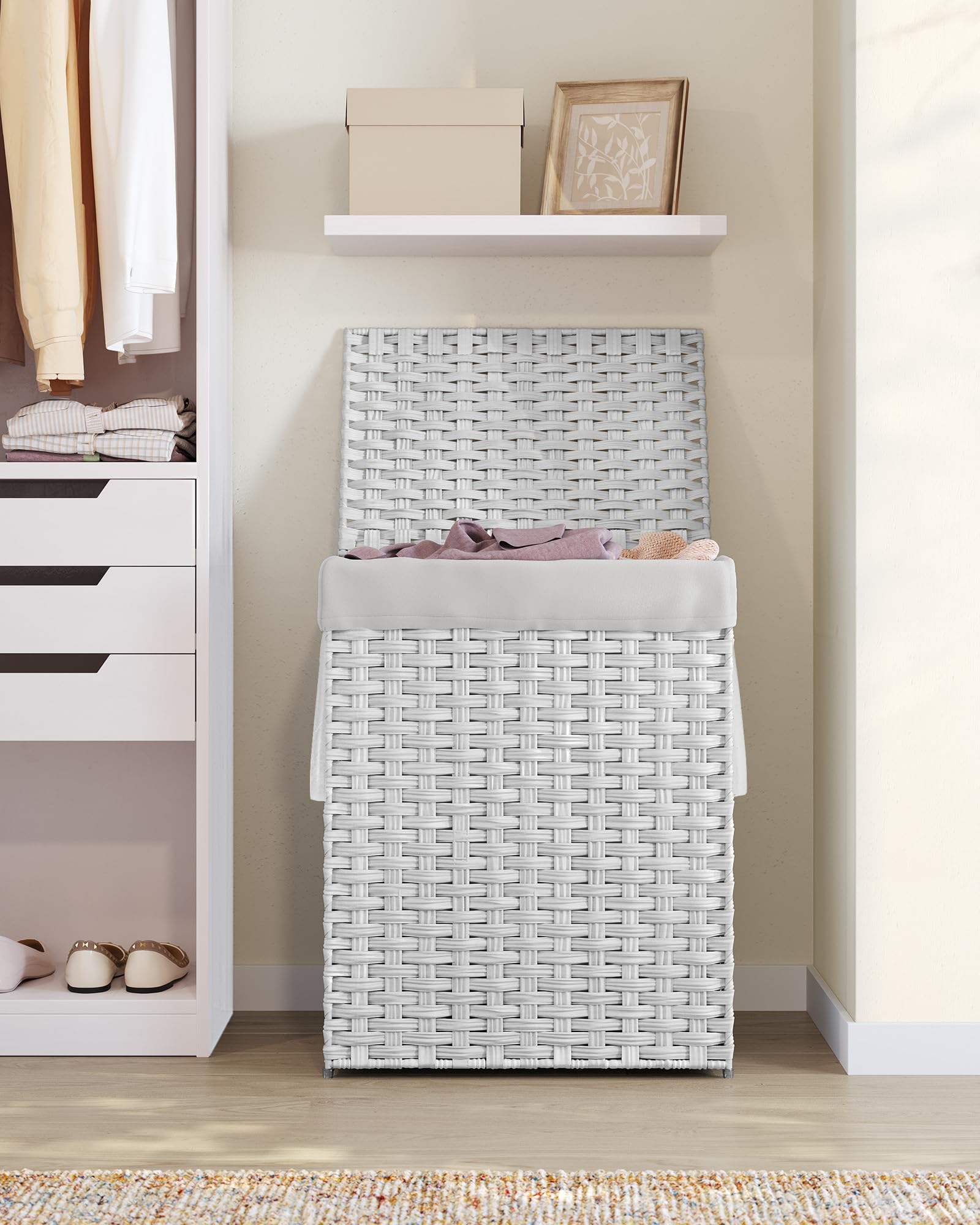 SONGMICS cut-out handles used to carry hamper easily to washer