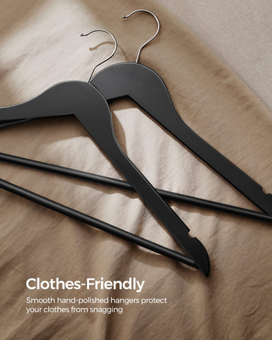 SONGMICS swivel metal hook detail illustrating 360-degree rotation for easy access