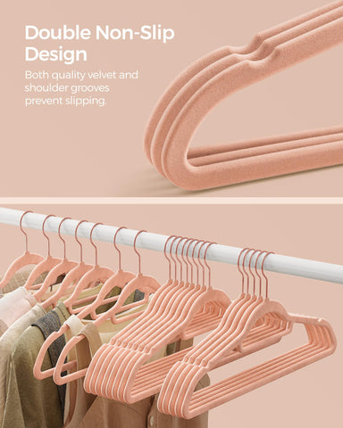 SONGMICS rose gold swivel hook detail offering durable, rust-resistant rotation
