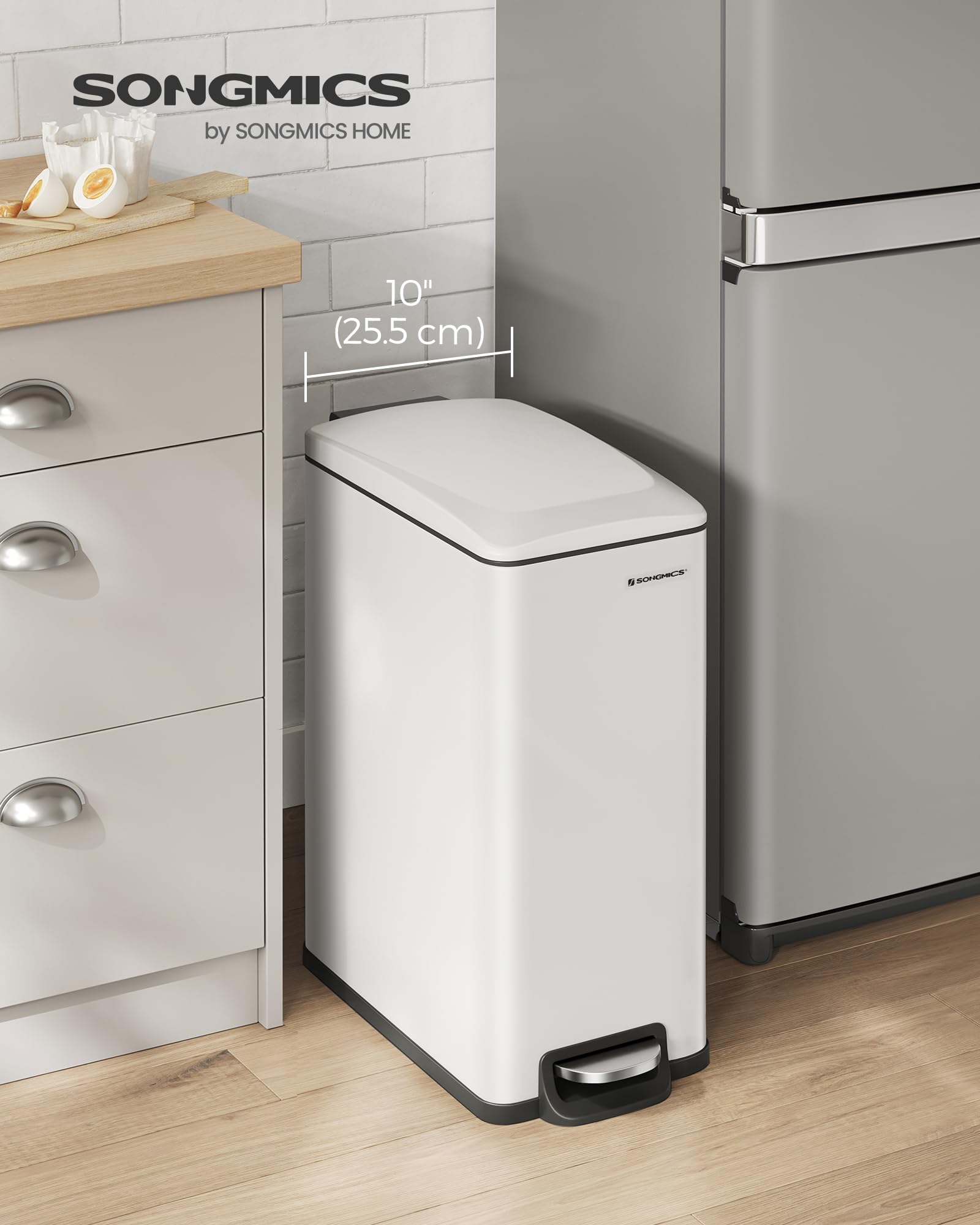 SONGMICS inner bucket removed with handles, easy cleaning and bag changes benefit
