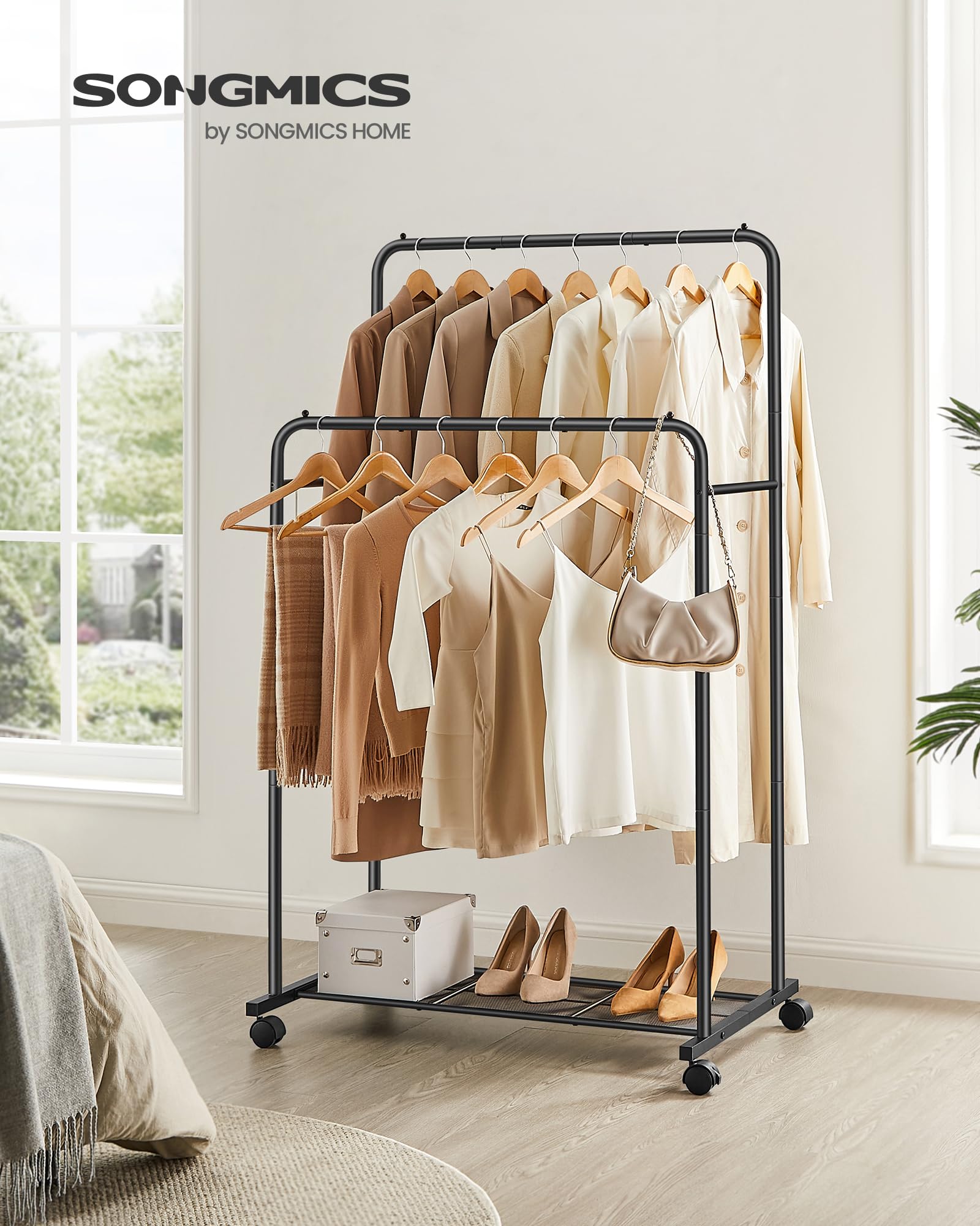 SONGMICS close-up of mesh shelf showing ventilation and shoe storage benefit