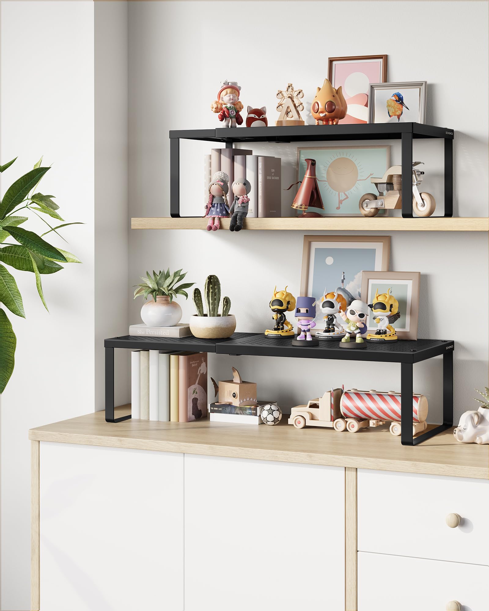 SONGMICS spice rack closeup of perforated steel improving airflow and grip