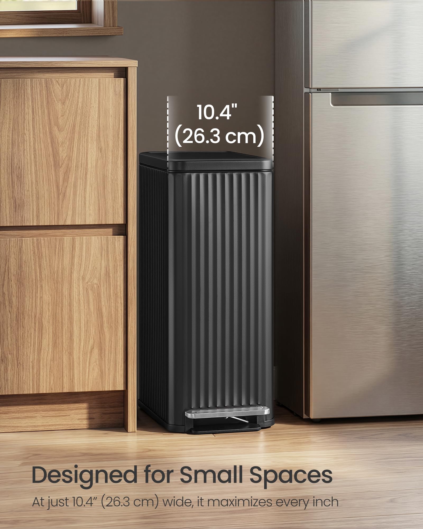 SONGMICS lid held at 90 degrees showing convenient open-position use