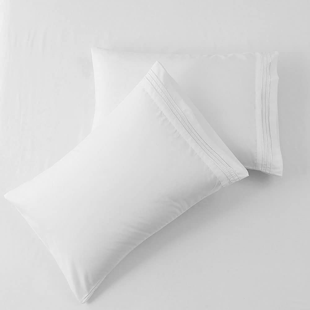 SONORO KATE two pillowcases laid flat to show size and smooth microfiber comfort