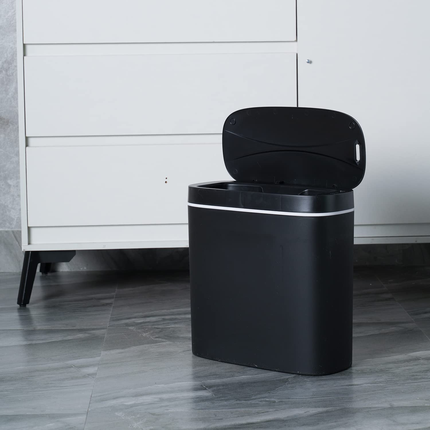 Sooyee sensor trash can top removed for simple bag change and cleaning