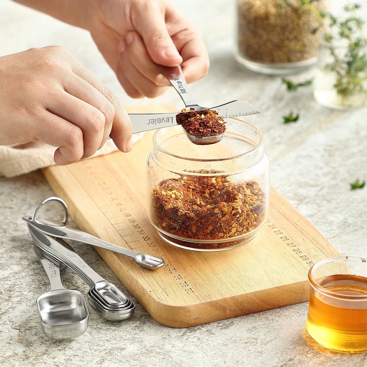 Spring Chef stainless steel texture emphasizing rust-proof finish and sturdy feel
