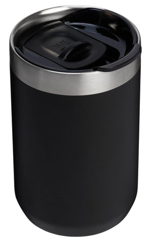 STANLEY wide mouth interior view for easy filling and thorough cleaning benefit
