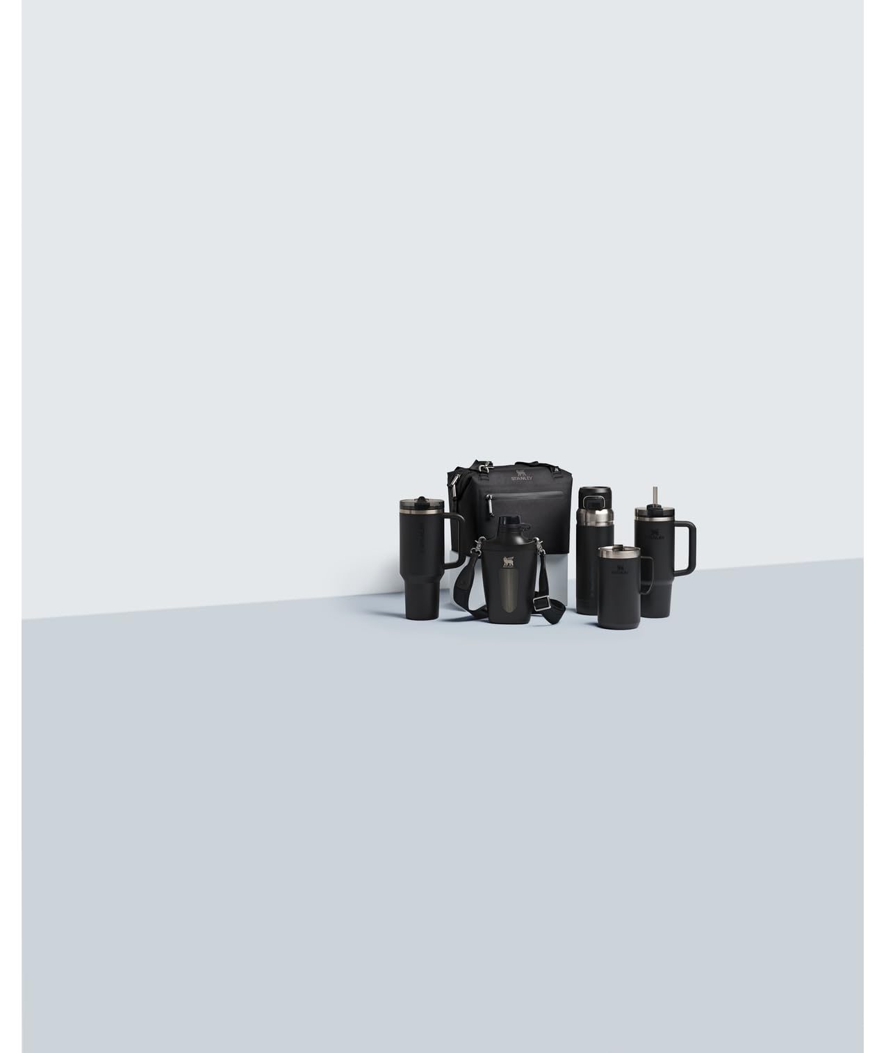 STANLEY Everyday Camp Mug being held during commute, offering convenient on-the-go sipping