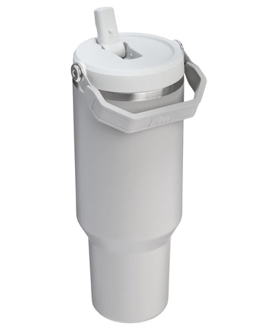 STANLEY insulated cutaway illustrating double-wall vacuum insulation for long cold retention