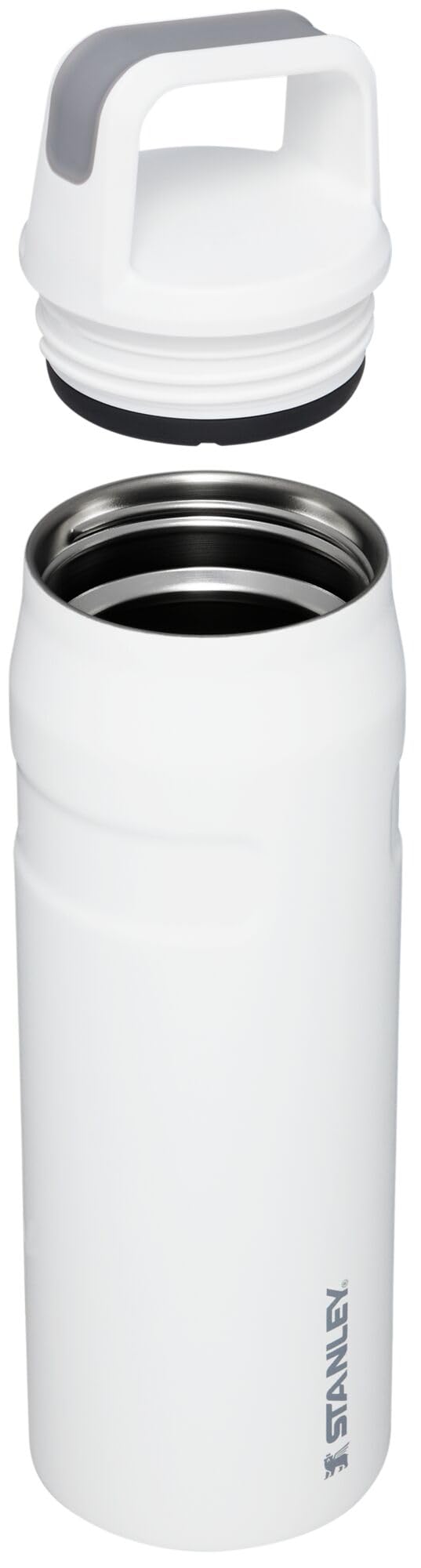 STANLEY wide mouth top view showing large opening for ice and cleaning