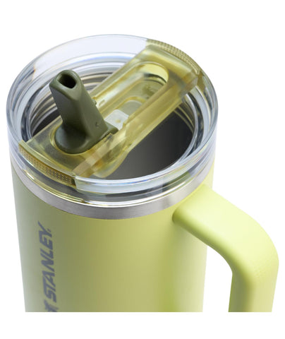 STANLEY close-up of the Flipstraw lid demonstrating easy one-handed sipping