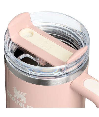 STANLEY closeup of FlowState lid illustrating splash-resistant sip control benefit