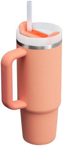 STANLEY FlowState lid closed gives spill protection and easy transport