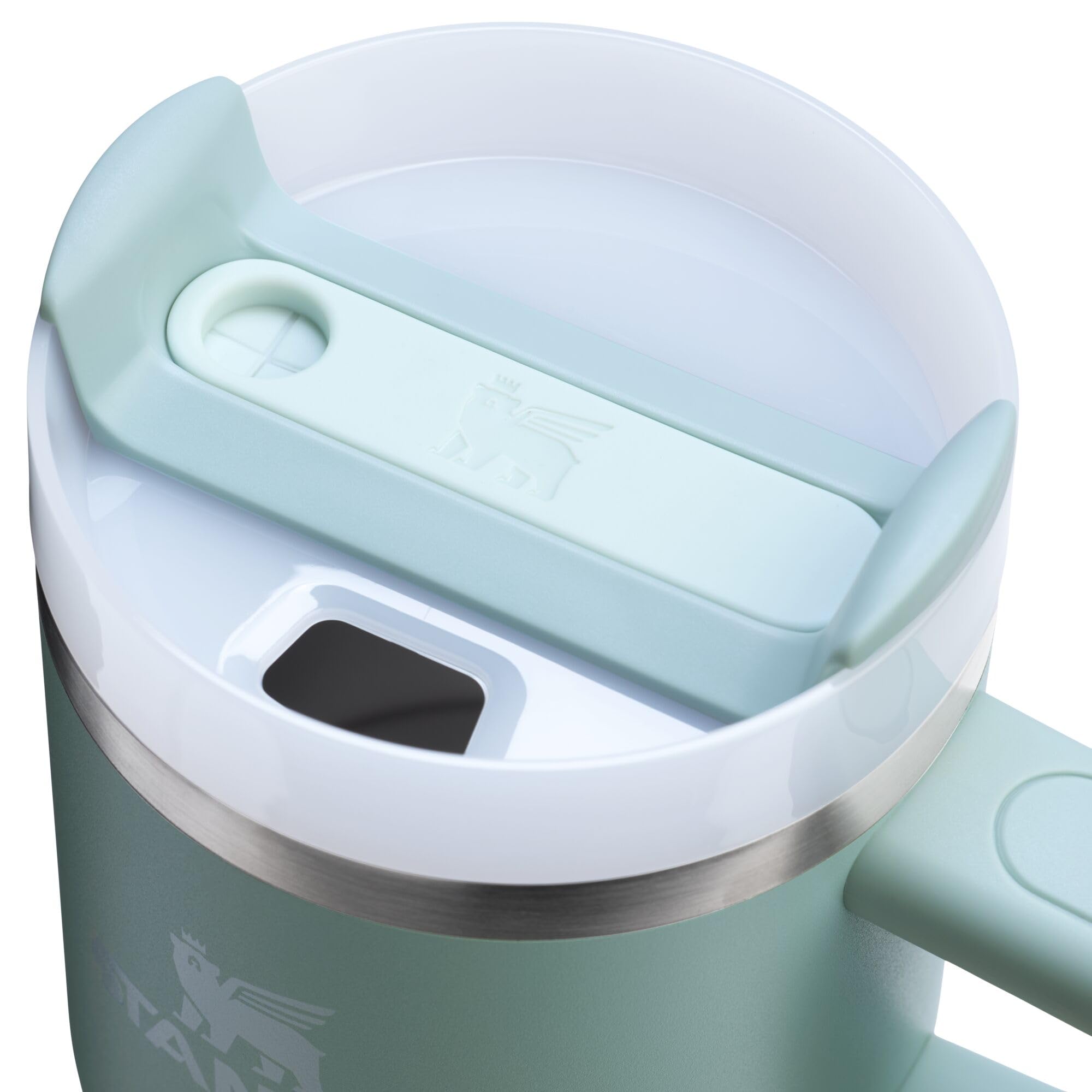 STANLEY close-up of FlowState lid rotating mechanism highlighting spill control