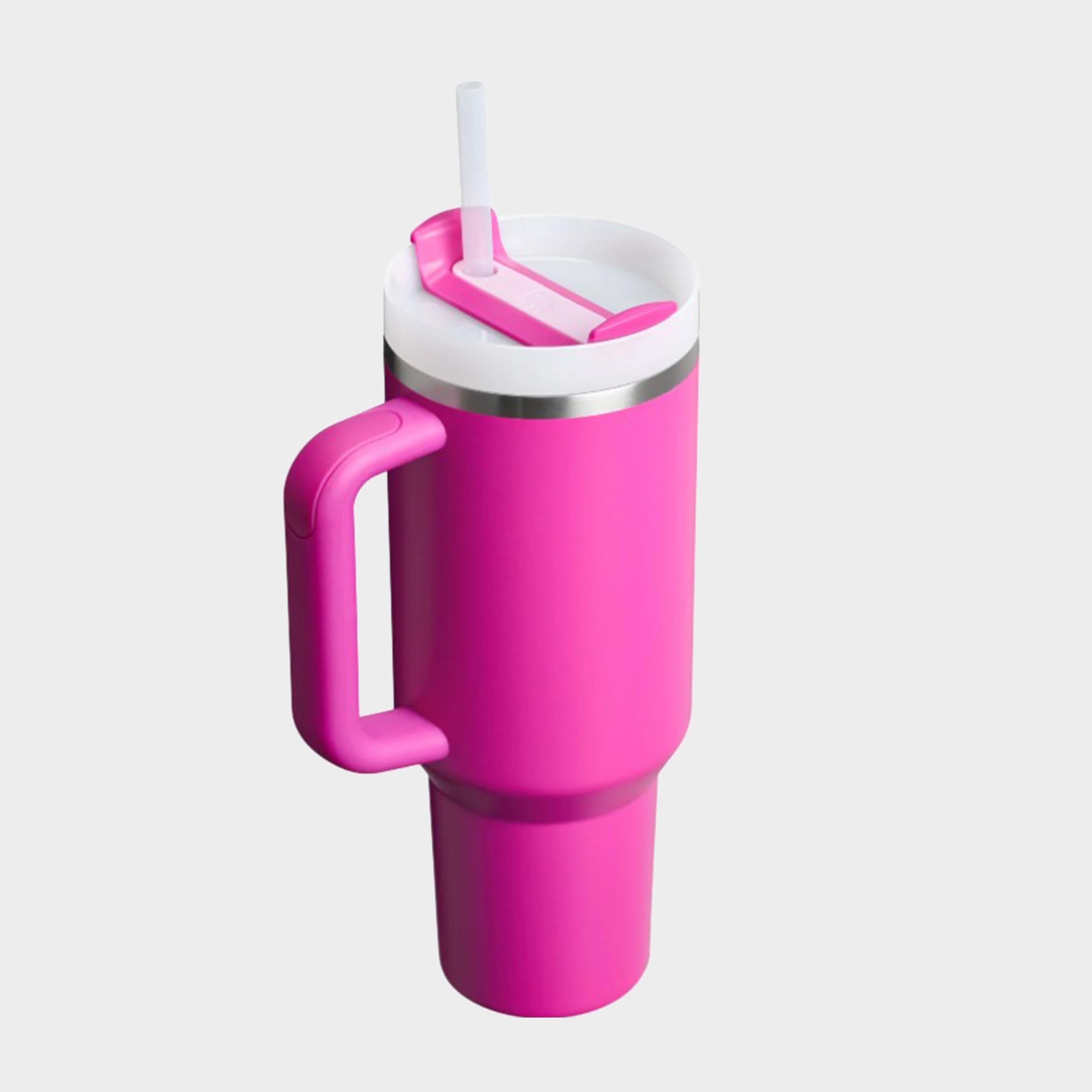 STANLEY Quencher lid in drink opening position, easy direct sipping benefit