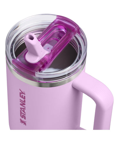 STANLEY handle detail with soft texture for comfortable carrying benefit