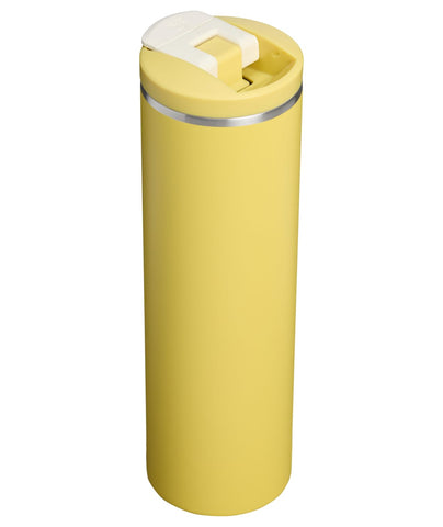 STANLEY internal insulation cutaway illustrating vacuum insulation that keeps drinks hot or cold