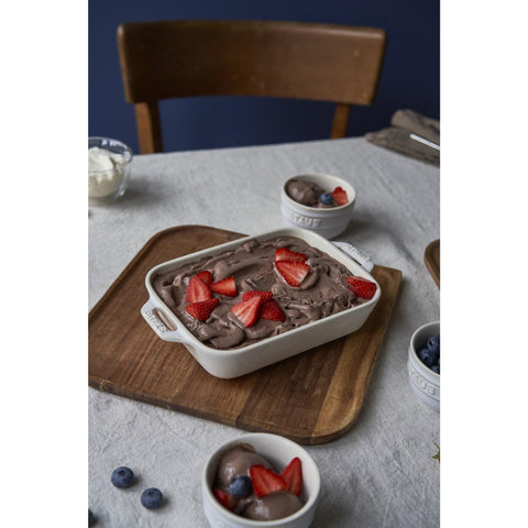 STAUB closeup of vitreous enamel interior, durable scratch-resistant finish