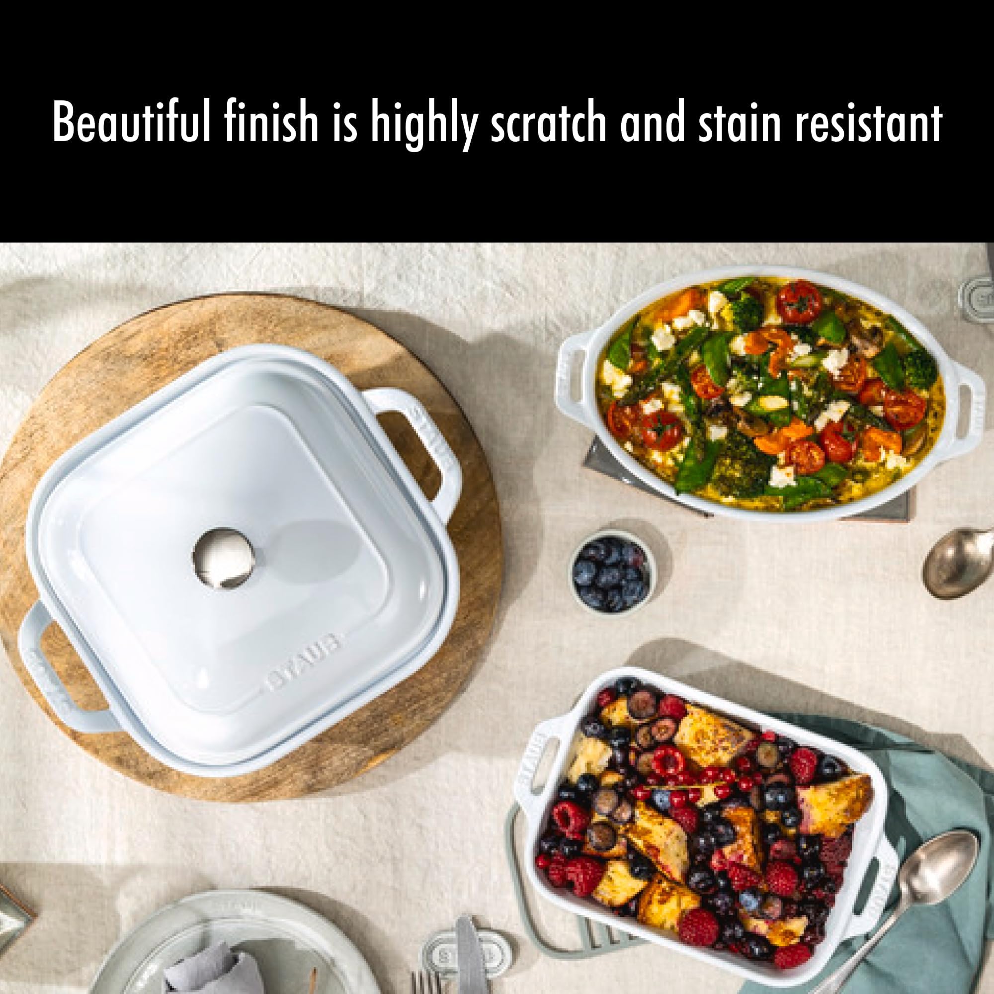 STAUB close-up of vitreous porcelain enamel finish resisting stains