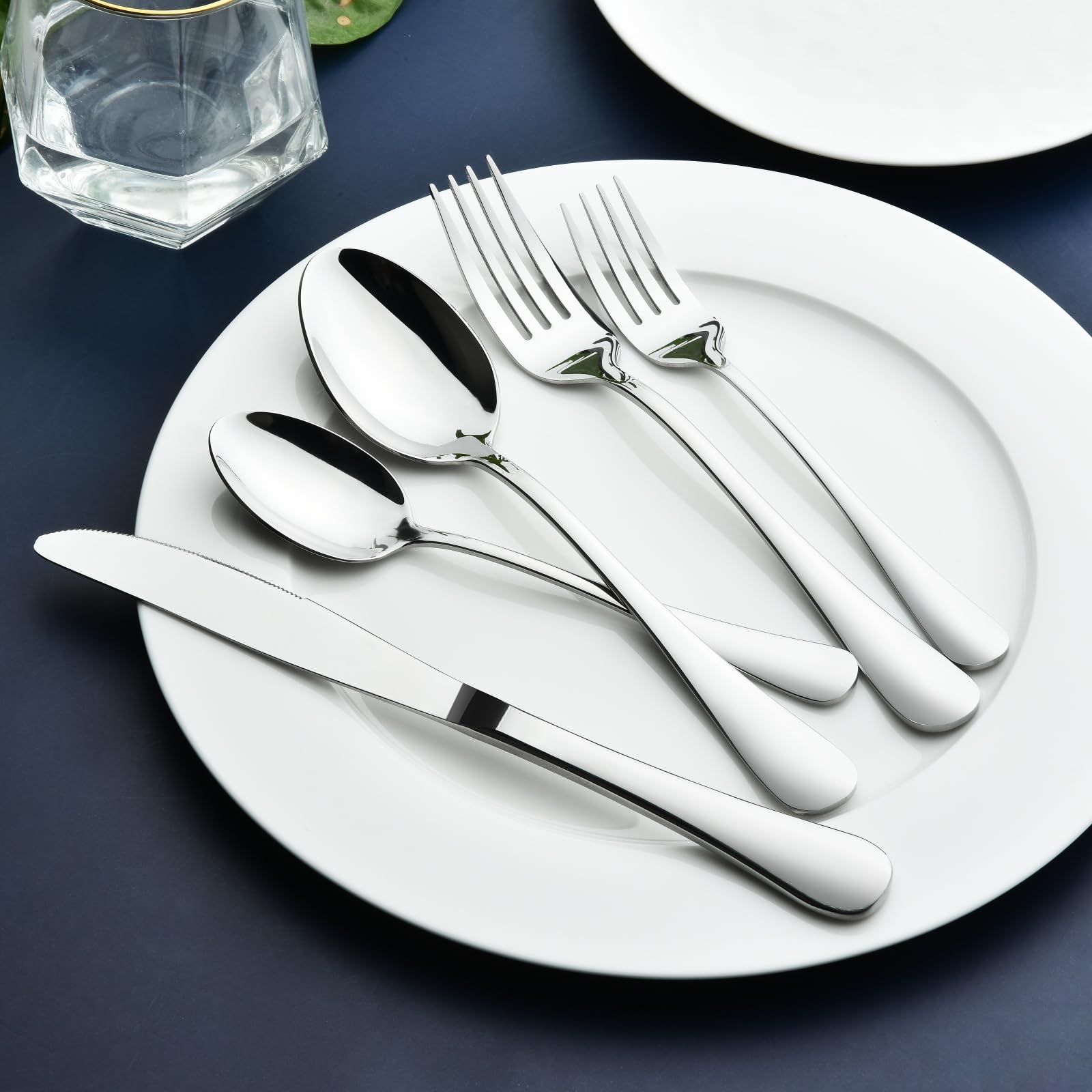 STILLOYE dinner fork detail showing tines and ergonomic handle benefit