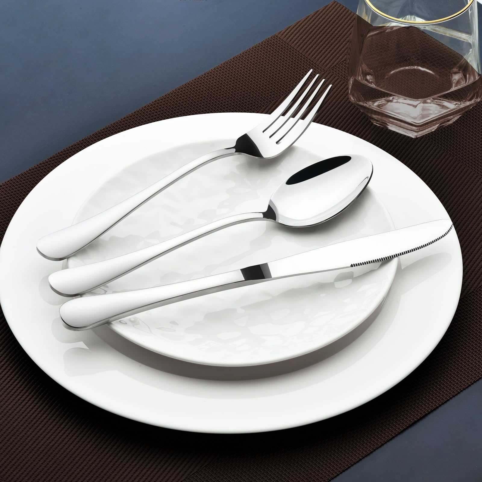 Stilloye dinner spoon bowl closeup demonstrating mirror finish and scoop benefit