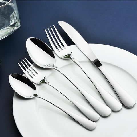 Stilloye fork and spoon profile showing balanced weight and ergonomic handle comfort
