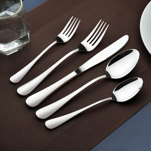 STILLOYE teaspoon stack comparing size and compact storage benefit