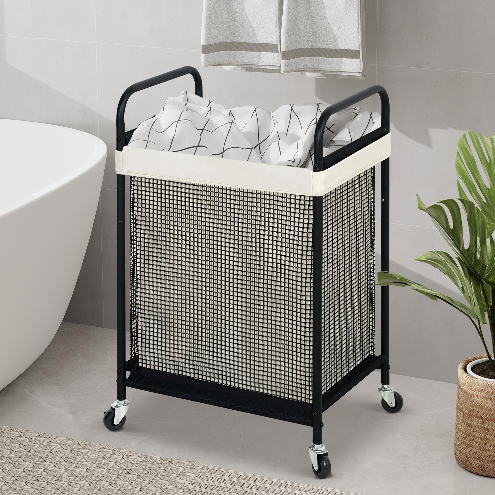STO STO PVC mesh detail highlighting lightweight durability and airflow