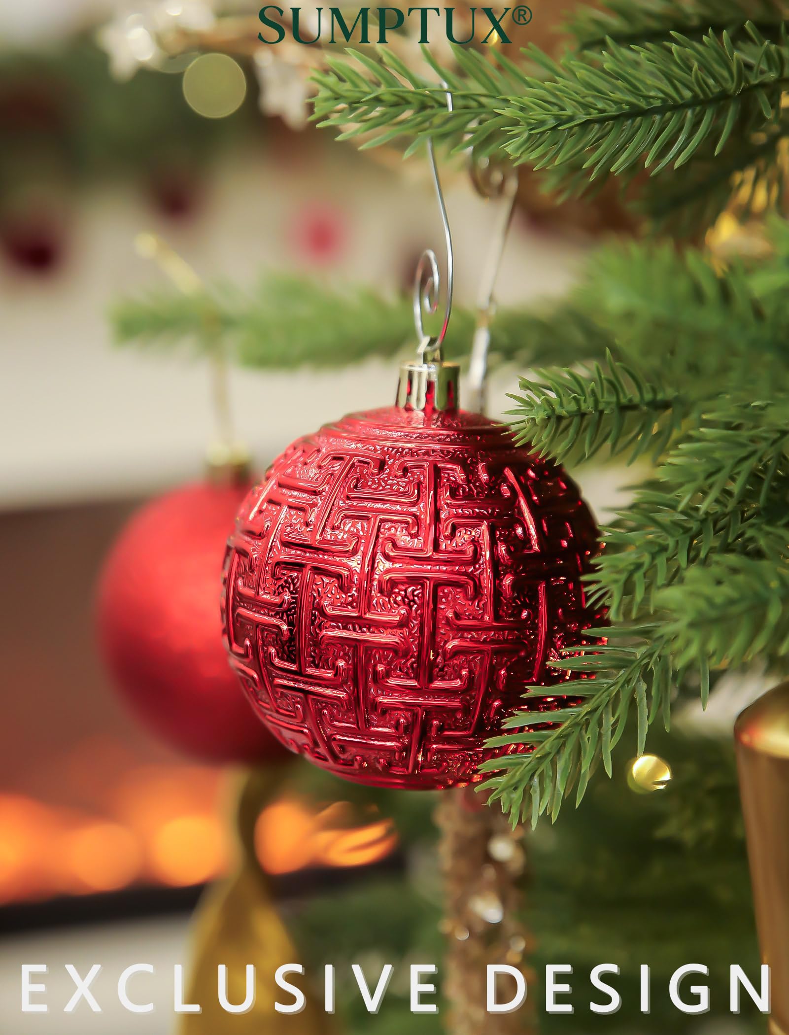 SUMPTUX glitter finish detail highlighting sparkle and visual contrast for festive décor