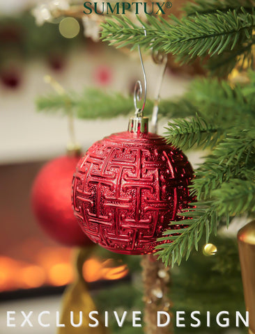 SUMPTUX glitter finish detail highlighting sparkle and visual contrast for festive décor