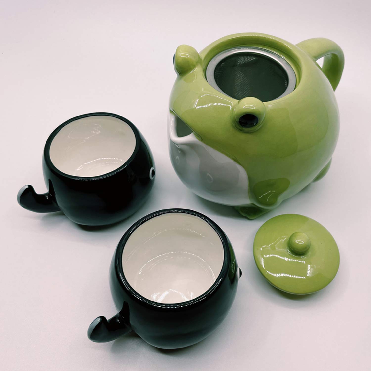 Sunart tea set styled on kitchen shelf showing decor versatility