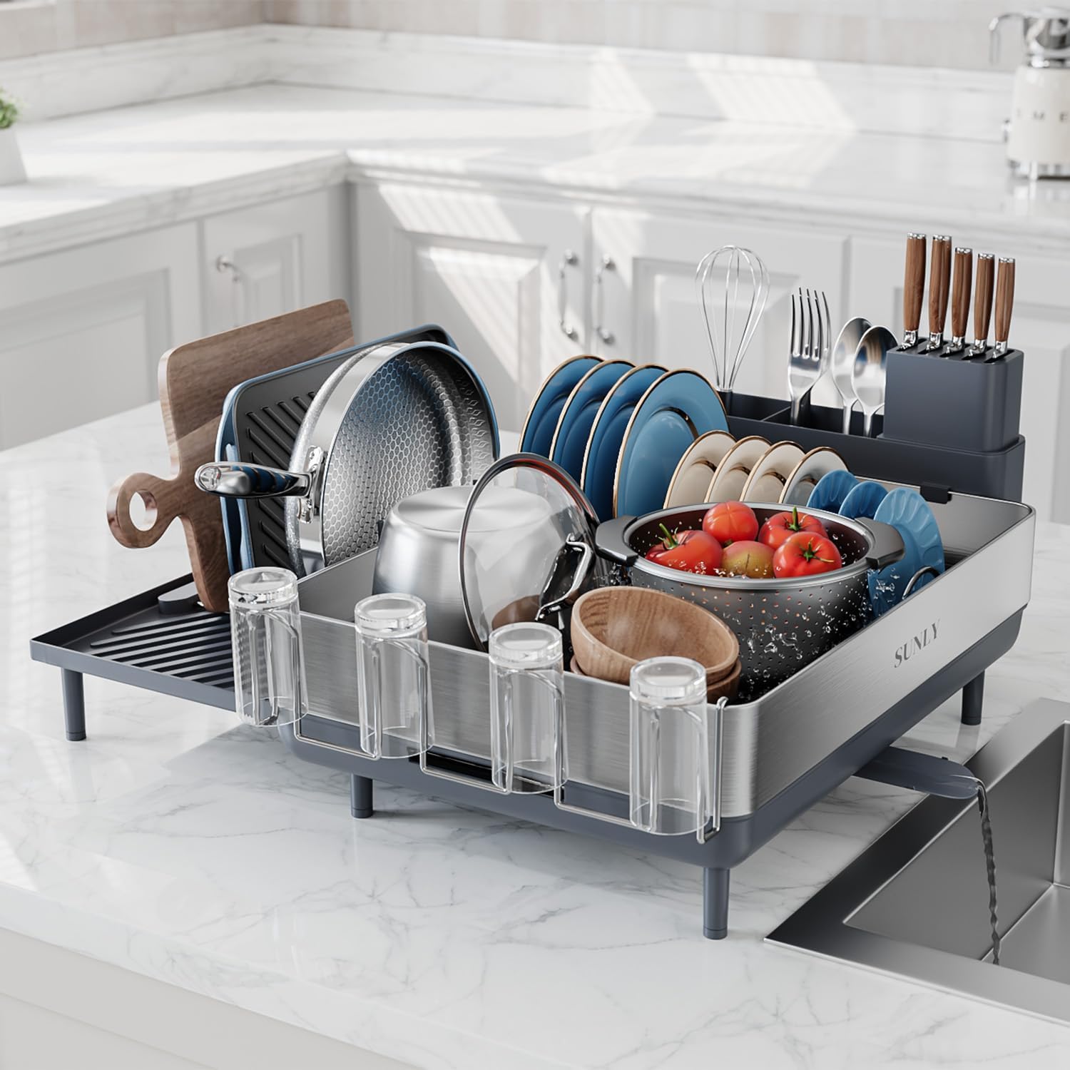SUNLY front view of full assembled rack showing capacity and stability