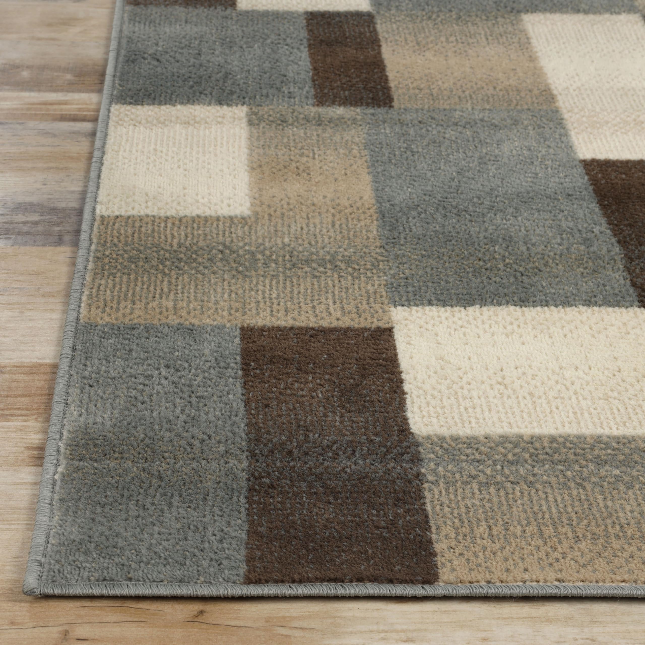 SUPERIOR Clifton jute backing detail illustrating stable, non-slip support