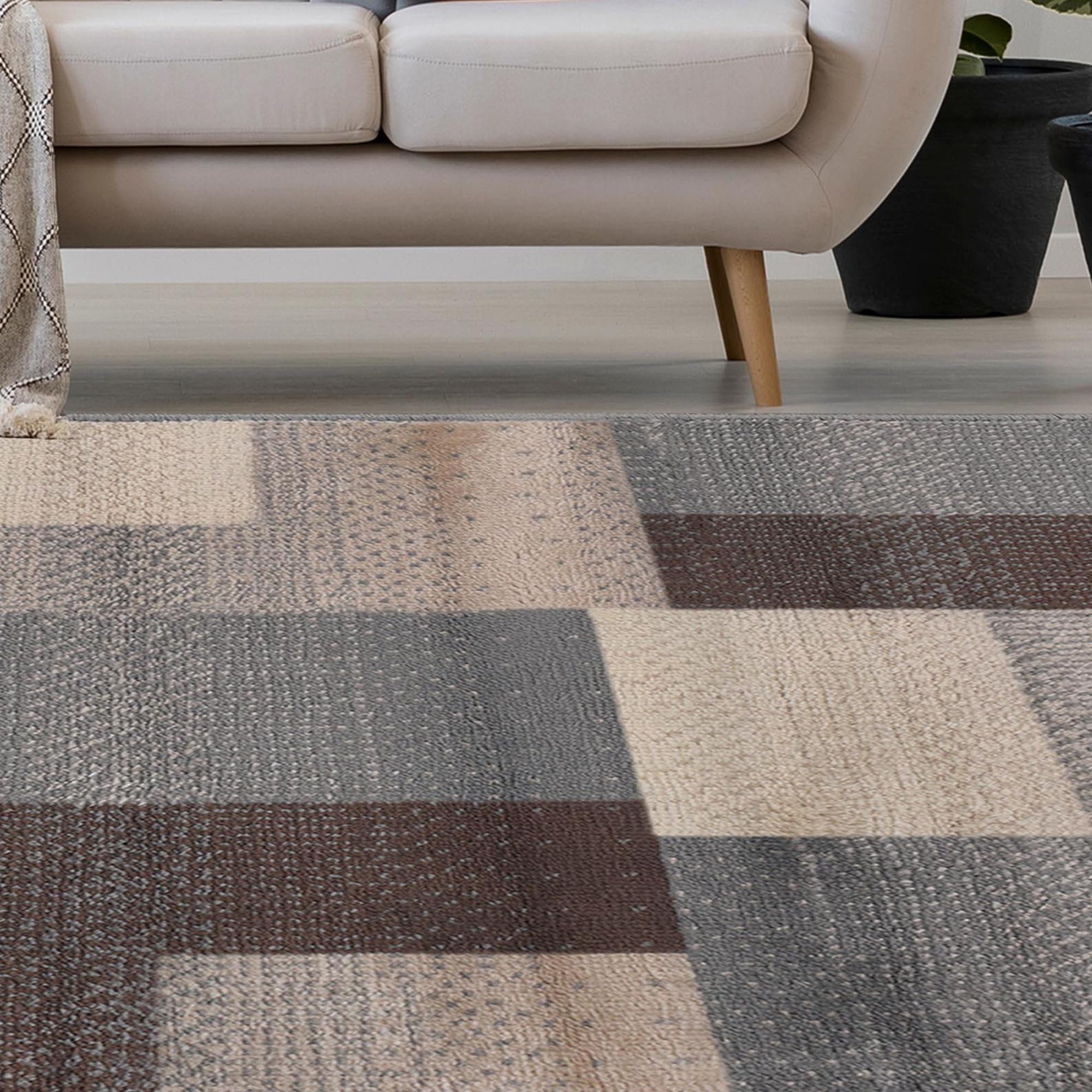 SUPERIOR Clifton pattern color-block patchwork highlighting contemporary look