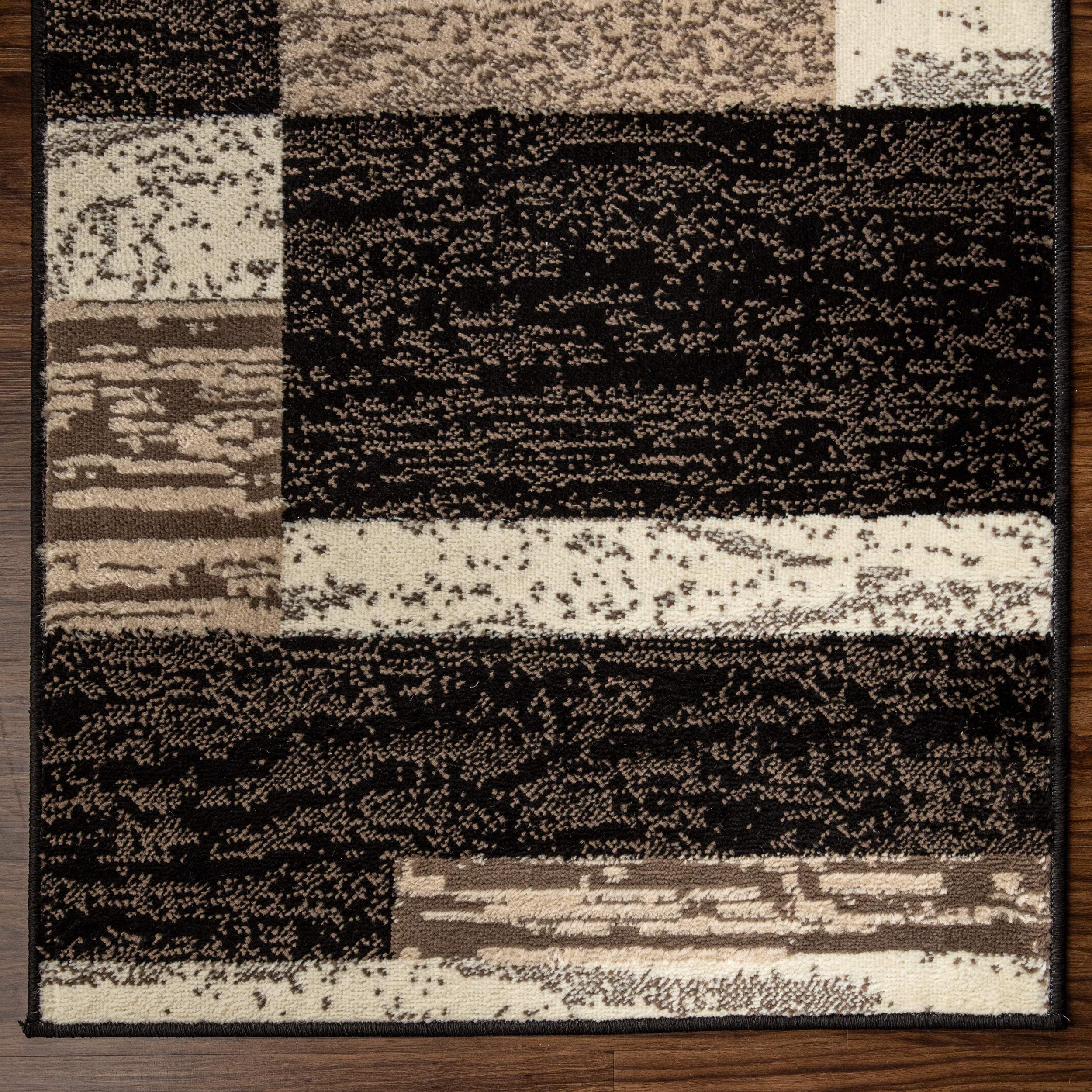 SUPERIOR Rockwood underside showing jute backing for stability and recommended rug pad use