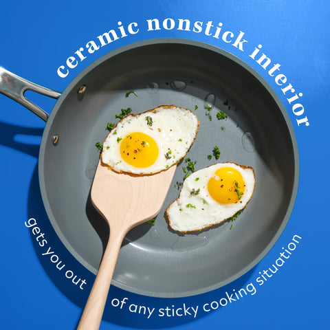 Sur La Table tempered glass lid showing steam retention and visibility while cooking