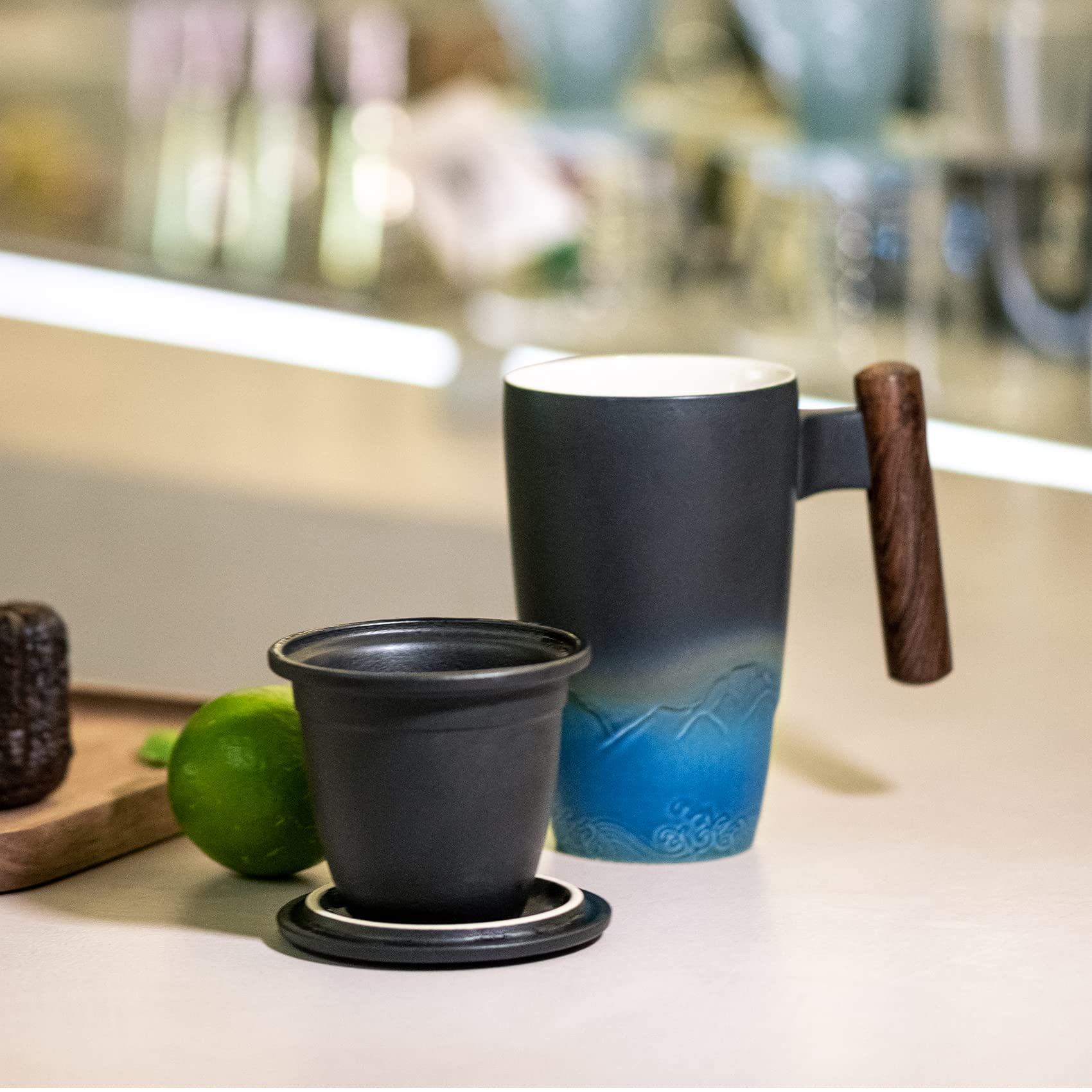 suyika mug beside common objects to show 400ml scale for portion and travel planning