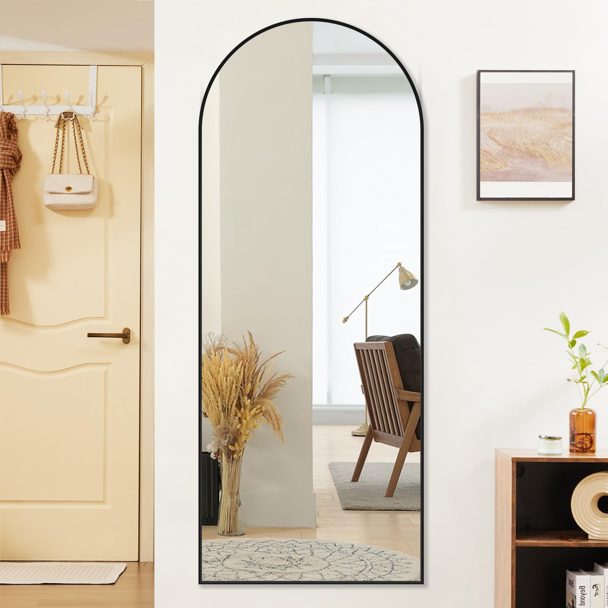 Sweetcrispy arched top detail highlighting curvature and elegant visual impact