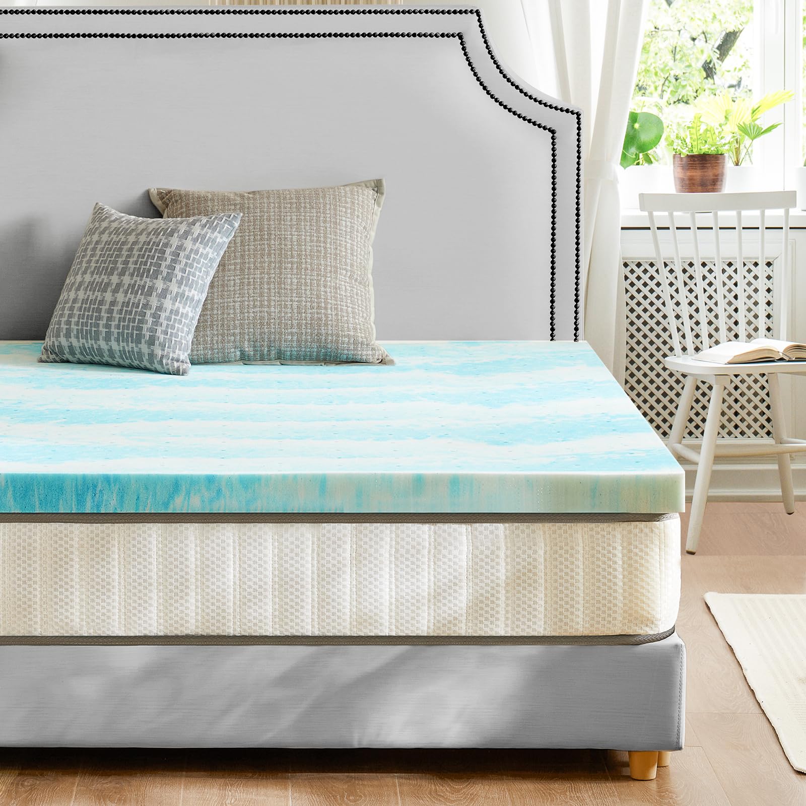 Sweetcrispy topper on twin bed lifestyle image improving sleep comfort