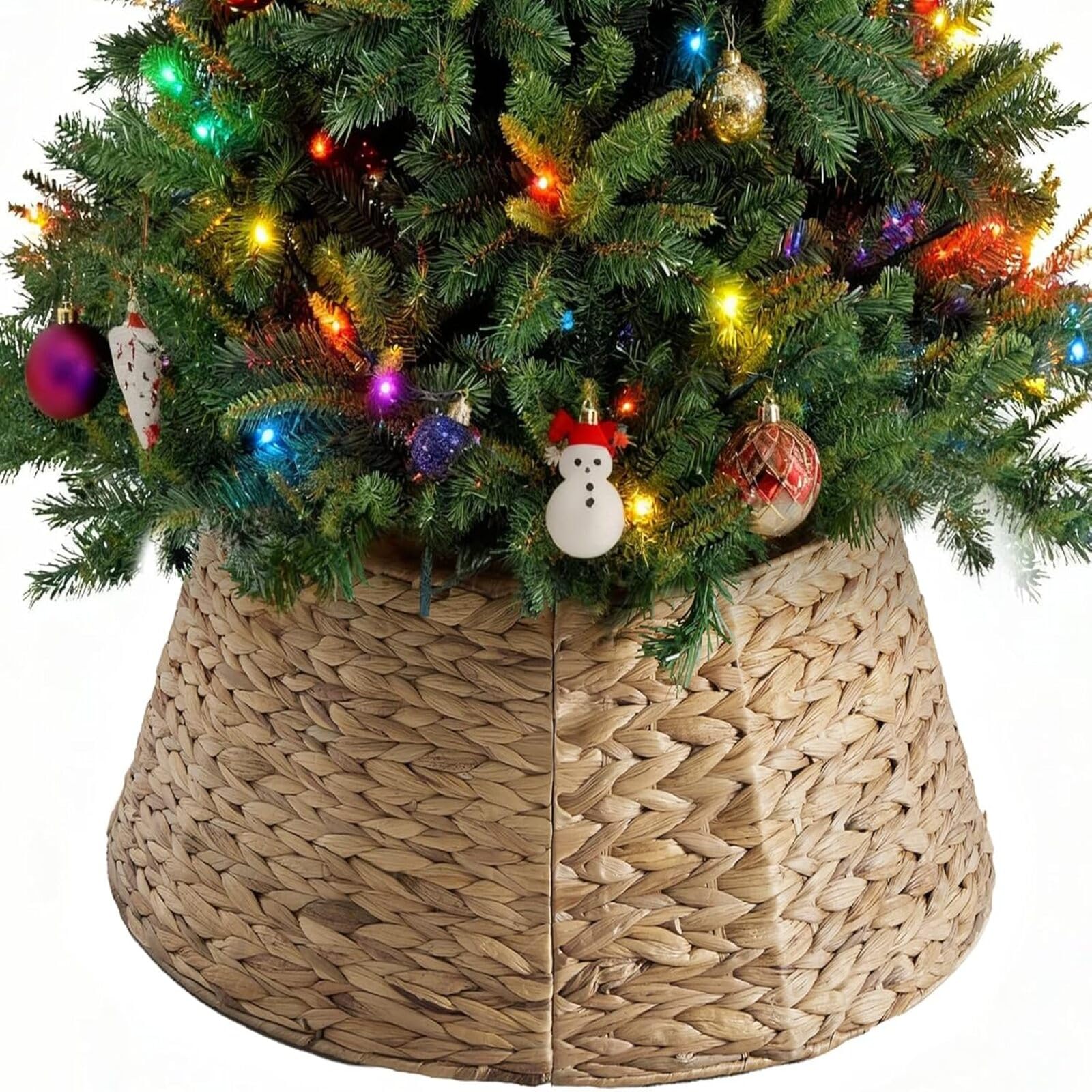 Sweetcrispy front view showing natural woven collar and tidy finish