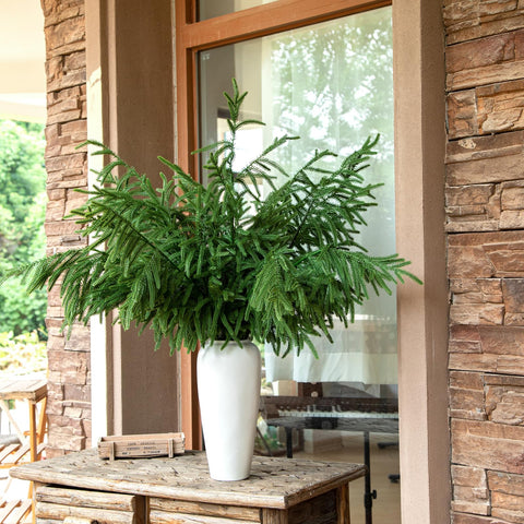 Tasruwat stems used in a DIY wreath with ornaments for festive customization