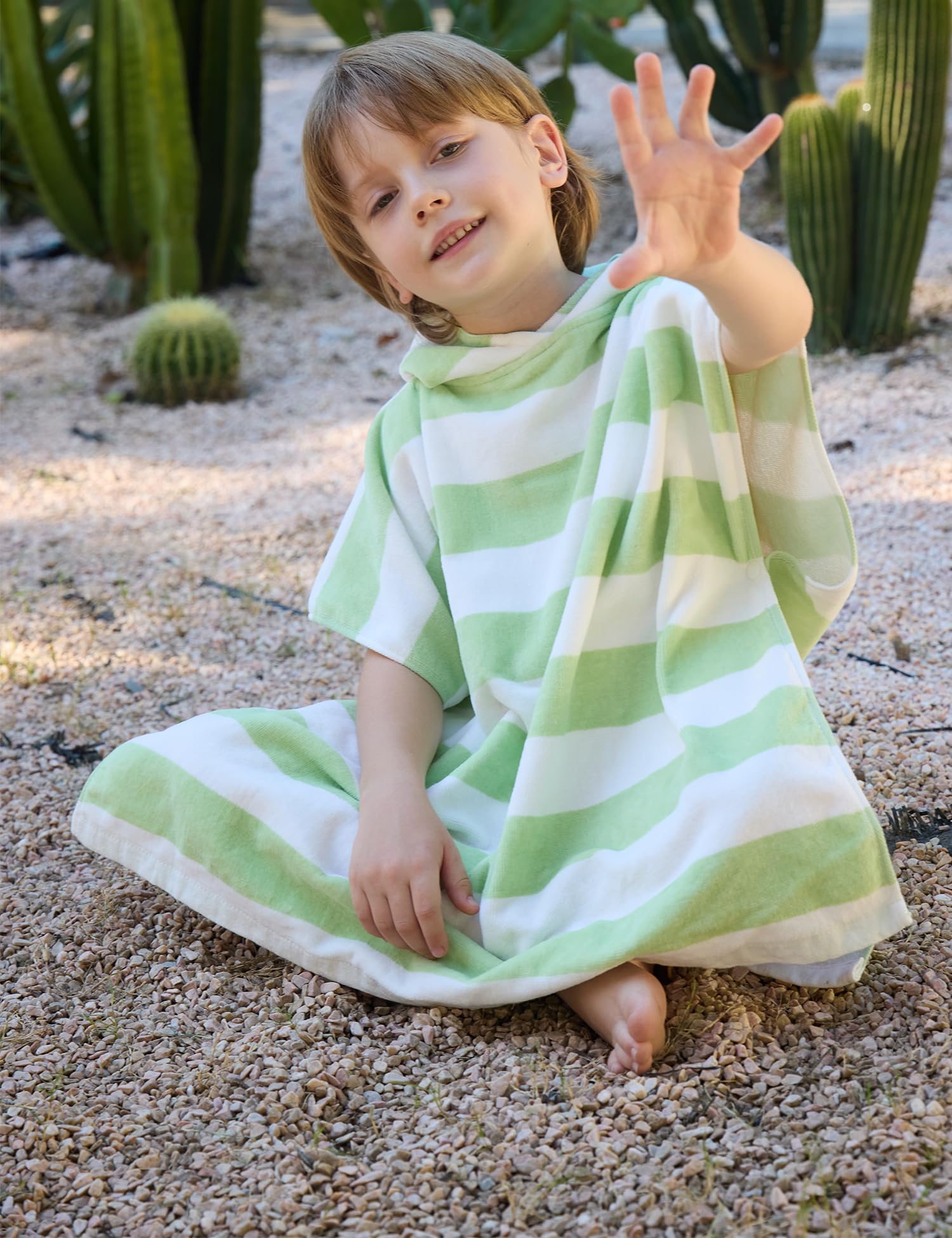 TBEZY hood detail with soft lining protecting toddler hair and neck warmth