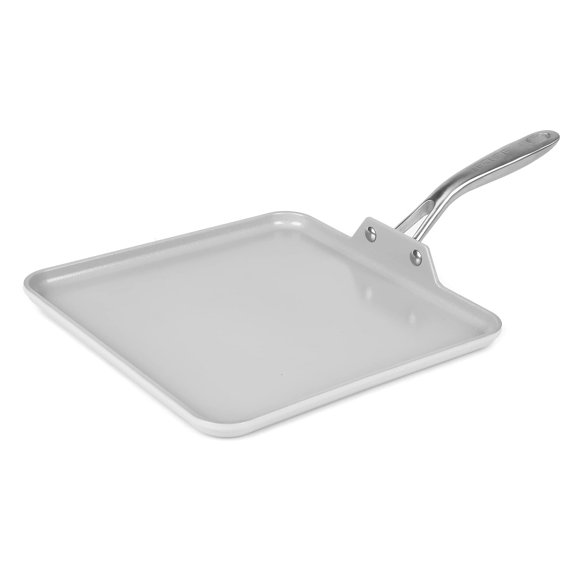 TECHEF front view of square griddle showing flat cooking area and even heating benefit