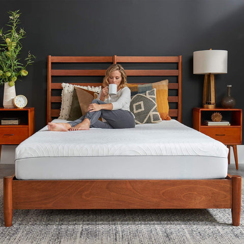 Tempur-Pedic protector on deep mattress demonstrating snug coverage